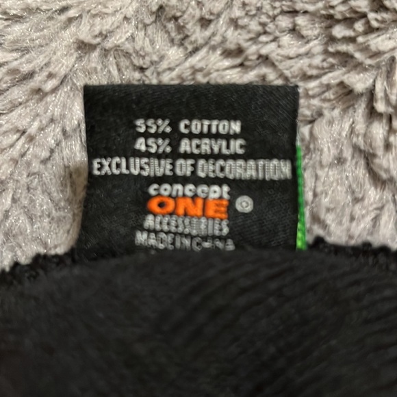 Beatles knit cap - Picture 5 of 8